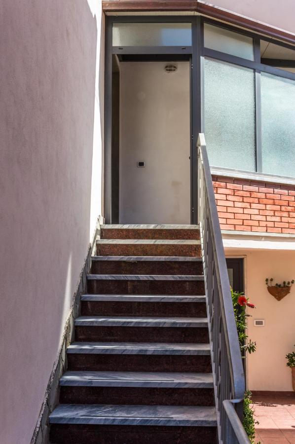 Ca 'Nter Viale Apartment Romito Magra Exterior foto